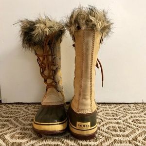 Sorel- Joan of Arctic Boot